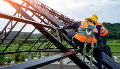 Who Are The Key Professionals And Experts In The Commercial Roofing Team